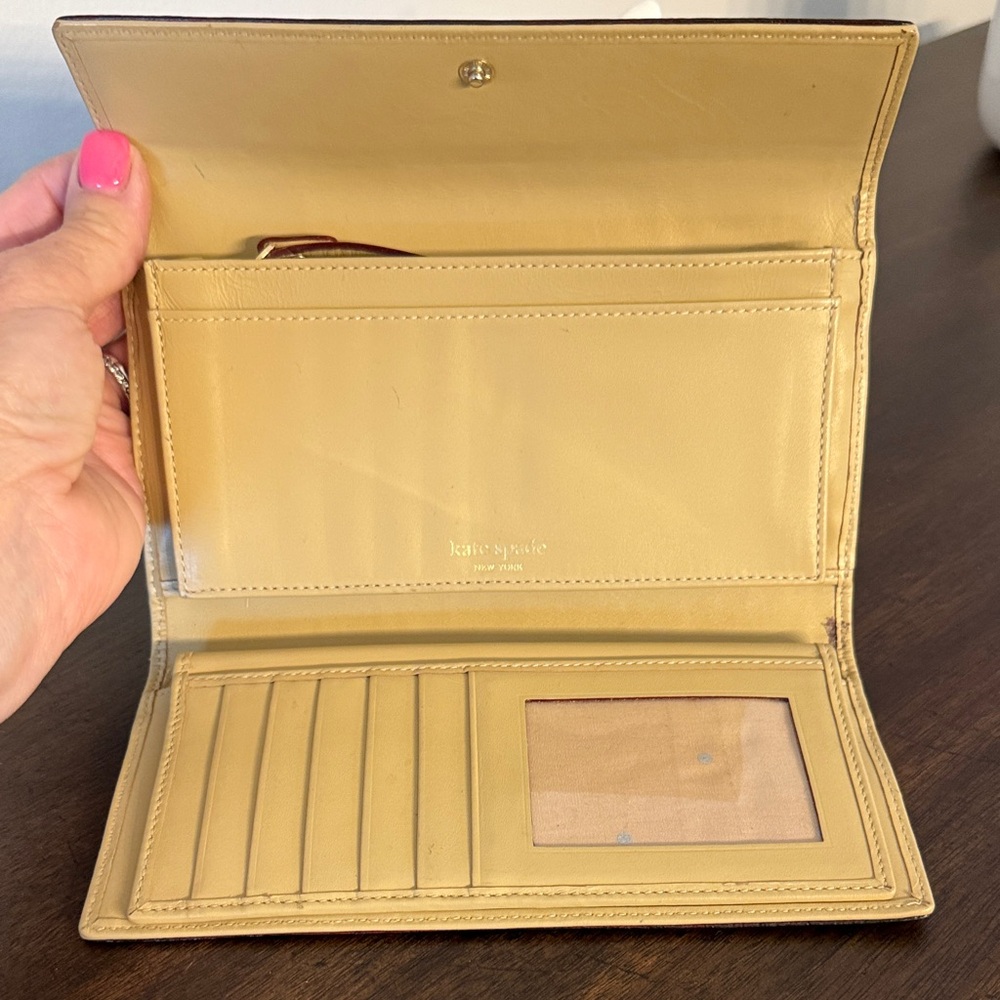 Kate Spade Midnight Black Leather Wallet - Picture 4 of 8